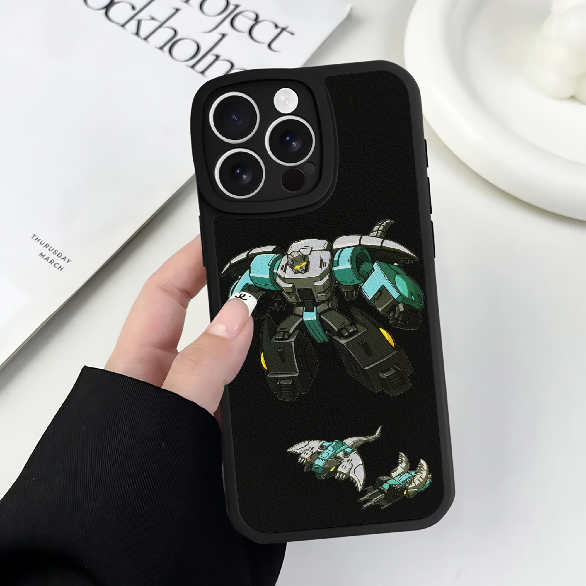 （画像用）  【iPhone 16シリーズ対応】シリコンスマホケース（レザー調） 材質：シリコン